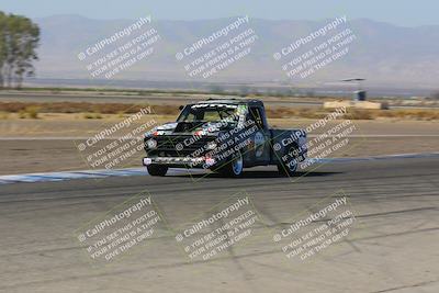 media/Oct-01-2022-24 Hours of Lemons (Sat) [[0fb1f7cfb1]]/10am (Front Straight)/